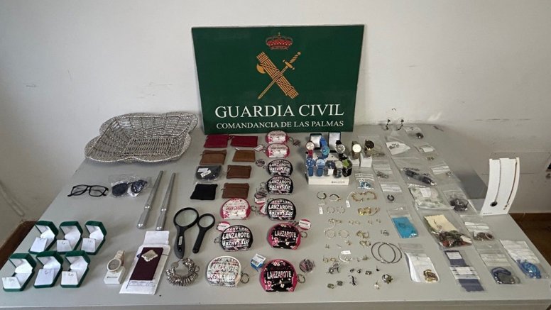 Los objetos sustraídos del establecimiento en Puerto del Carmen