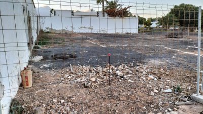 La basura y residuos acumulados en Costa Teguise