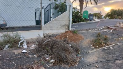 La basura y residuos acumulados en Costa Teguise