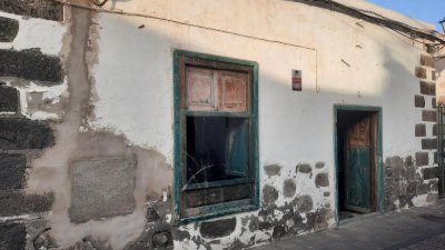Elementos deteriorados en Arrecife. 