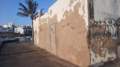 Elementos deteriorados en Arrecife. 