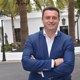 Óscar Noda, alcalde de Yaiza