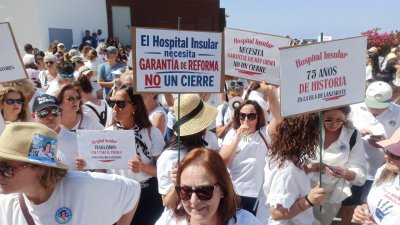 Manifestación por el Hospital Insular  (Fotos: Juan Mateos)