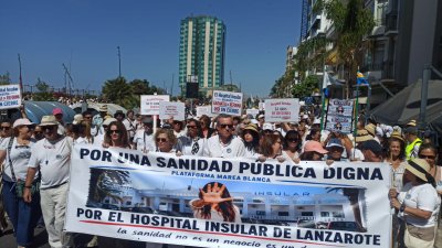 Manifestación por el Hospital Insular  (Fotos: Juan Mateos)