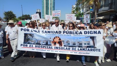 Manifestación por el Hospital Insular  (Fotos: Juan Mateos)