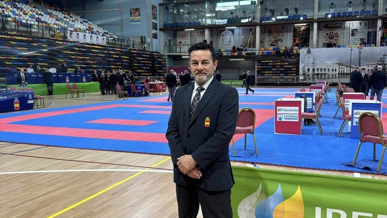El director técnico del Club de Kárate Poliarrecife, José Antonio Lasso.