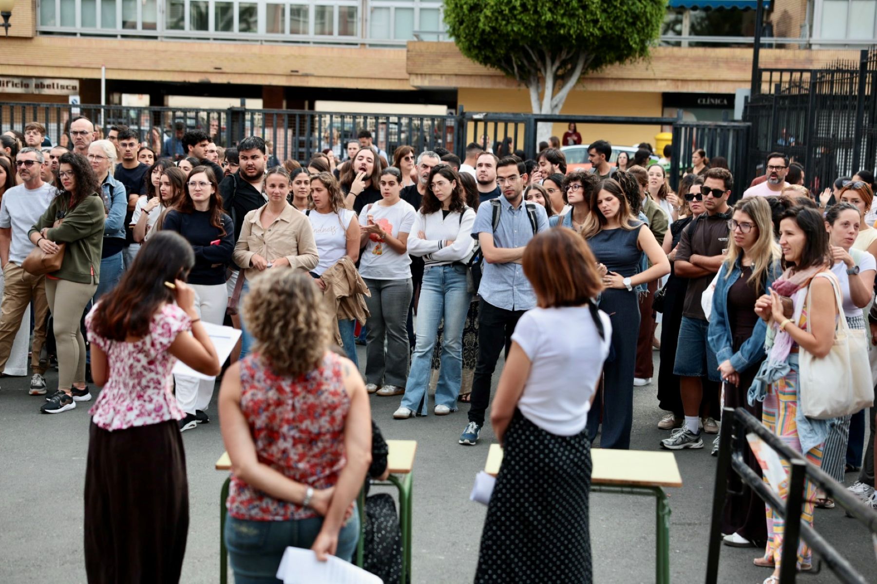 FOTO. Mas de 8.200 aspirantes optan a una de las 944 plazas disponibles en las oposiciones docentes de Canarias 1