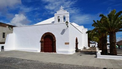 Iglesia San Marcial de Rubicón de Femés junto a la plaza donde se llevará a cabo una de las actividades