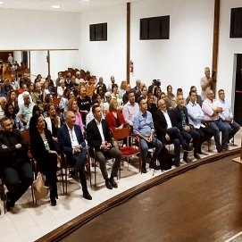 Antonio Morales presenta una lista de candidatos "capaces de renovar" y “darle un vuelco” a Tinajo