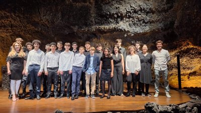 Alumnado de El Salvador ofrece un concierto en la Cueva de Los Verdes