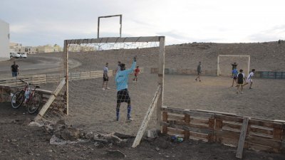 Protesta por la falta de una cancha deportiva en Argana Alta (Fotos: Juan Mateos)