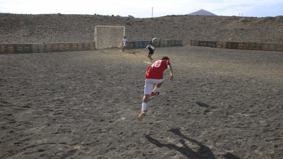 Protesta por la falta de una cancha deportiva en Argana Alta (Fotos: Juan Mateos)