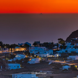 Primer plano de la imagen del Teide desde Lanzarote, sacada desde el pueblo de Femés/Juan José Cordero Valeriano