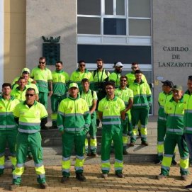 Los trabajadores" del servicio de márgenes de carreteras 