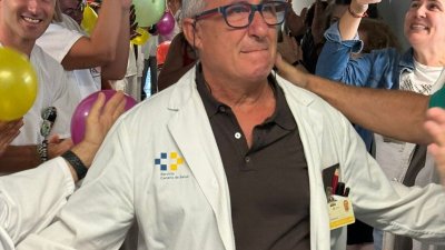 El responsable del laboratorio de Microbiología, Rodolfo Copado, en su despedida en el hospital