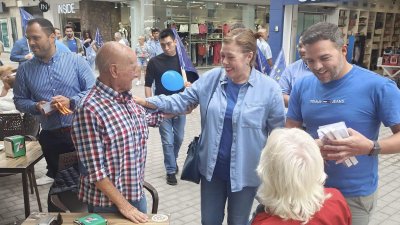 El PP sale a la calle en busca del voto para el 9J