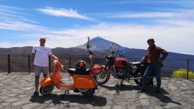 El conejero Juan Ramos Rosales durante el viaje por las ocho islas
