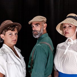 Los tres protagonistas de 'Mararía la de Femés', Marta Viera, Mingo Ruano y LAJALADA