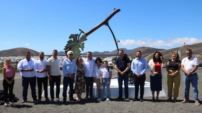 Inauguración de la escultura 'Reflejos de La Geria'