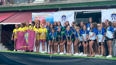 CD Pingüinos en el campeonato de Canarias de verano de natación artística