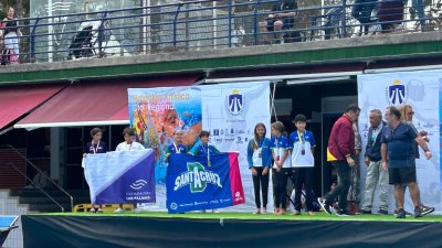 CD Pingüinos en el campeonato de Canarias de verano de natación artística