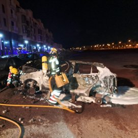 Incendio de un coche en Arrecife 