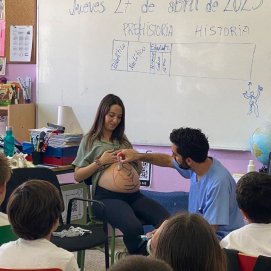 El taller escolar "Nacer, morir, amar, cuidar" con participantes embarazadas