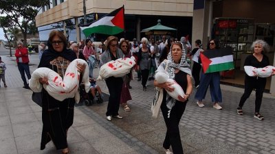 De Lanzarote con Palestina recorre las calles de Arrecife pidiendo "el fin del genocidio" en Gaza