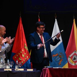 Pérez toma el bastón de mando en San Bartolomé