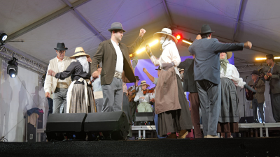 Baile durante el encuentro musical