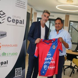 Leonel "Pipa" Gancedo en su nueva etapa como nuevo técnico de la UD Lanzarote