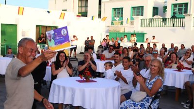 Playa Blanca homenajea al vecino Aquilino Martín