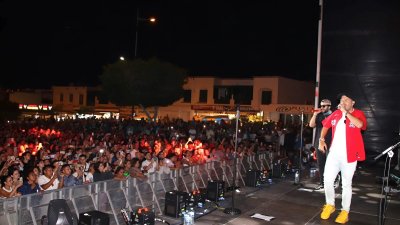 Concierto de Cali y El Dandee en Playa Blanca