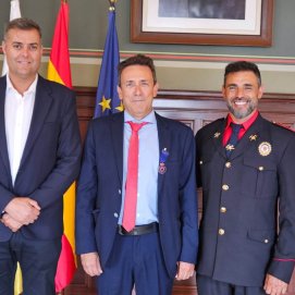 Enrique Espinosa, Medalla de Oro al Mérito de la Protección Civil