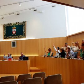 El pleno para la aprobación del expediente del establecimiento del Centro de Ocio y Deporte de Tías