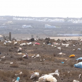 Vista general de Zonzamas con la basura acumulada