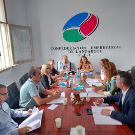 Encuentro del PP con la CEL