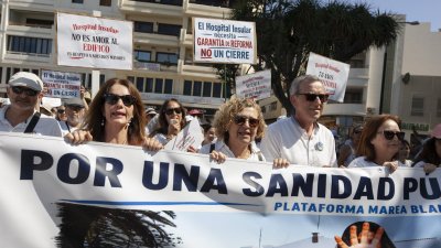 Manifestación por el Hospital Insular  (Fotos: Juan Mateos)