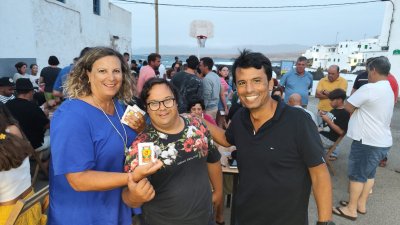 Fiestas de Caleta Caballo con la procesión de La Lapa