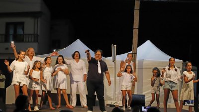 Fiestas de Caleta Caballo con la procesión de La Lapa