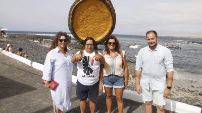 Fiestas de Caleta Caballo con la procesión de La Lapa