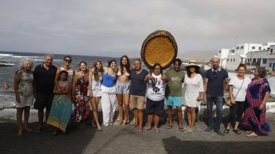 Fiestas de Caleta Caballo con la procesión de La Lapa