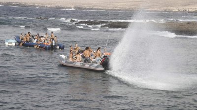 Fiestas de Caleta Caballo con la procesión de La Lapa