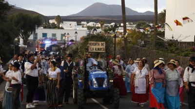 ROMERIA DE LOS REMEDIOS  (51)