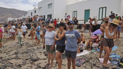 Procesión del Sagrado Corazón de María en Famara (Fotos: La Voz)