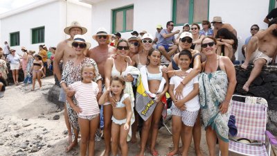 Procesión del Sagrado Corazón de María en Famara (Fotos: La Voz)