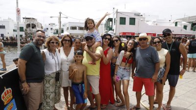 Procesión del Sagrado Corazón de María en Famara (Fotos: La Voz)