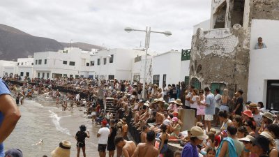 Procesión del Sagrado Corazón de María en Famara (Fotos: La Voz)