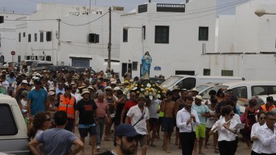Procesión del Sagrado Corazón de María en Famara (Fotos: La Voz)