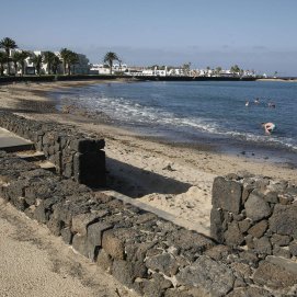 Playa Los Charcos en Costa Teguise. Foto: José Luis Carrasco.